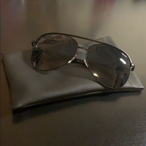 NEW Quay Australia Vivienne Sunglasses